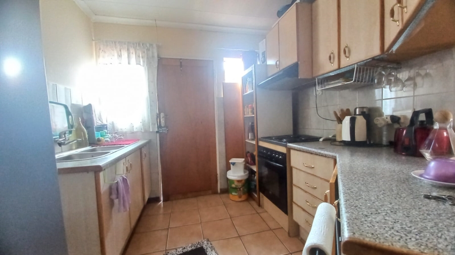 3 Bedroom Property for Sale in Vista Park Free State